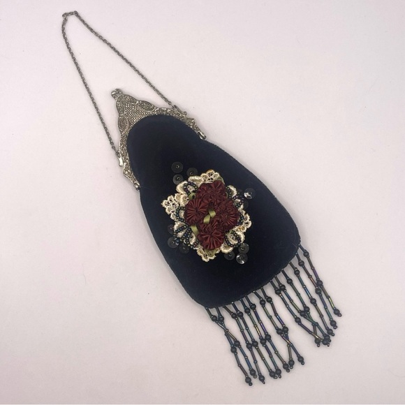 Vintage Gothic Victorian Revival Black Velvet Mini Purse / Handbag With Rosettes - Picture 4 of 11